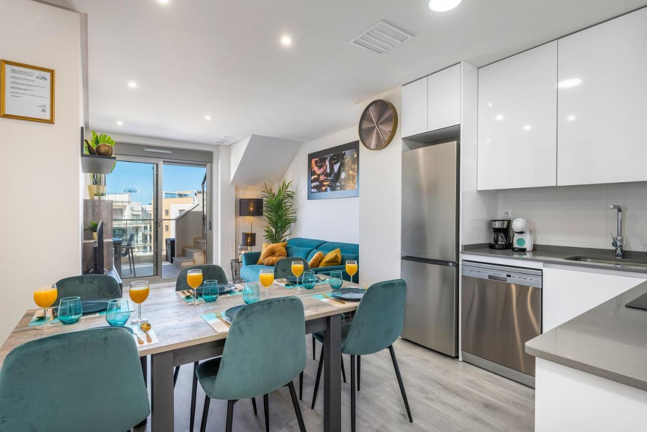 La Zenia Cocoon - Luxury Penthouse With Jacuzzi, 2 Pools, Indoor Heated Pool, Sauna, Gym, Playstation Apartment Dehesa de Campoamor  Bagian luar foto