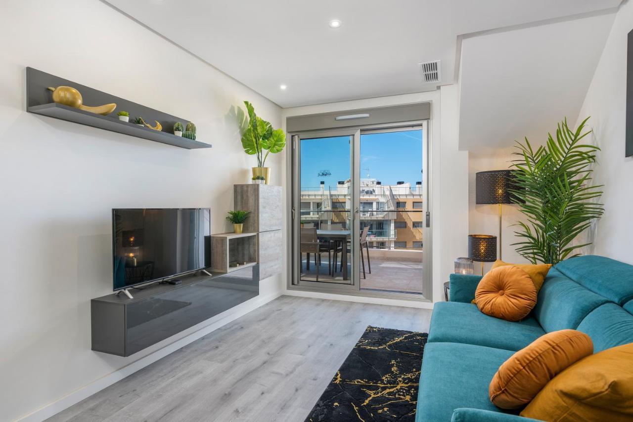 La Zenia Cocoon - Luxury Penthouse With Jacuzzi, 2 Pools, Indoor Heated Pool, Sauna, Gym, Playstation Apartment Dehesa de Campoamor  Bagian luar foto