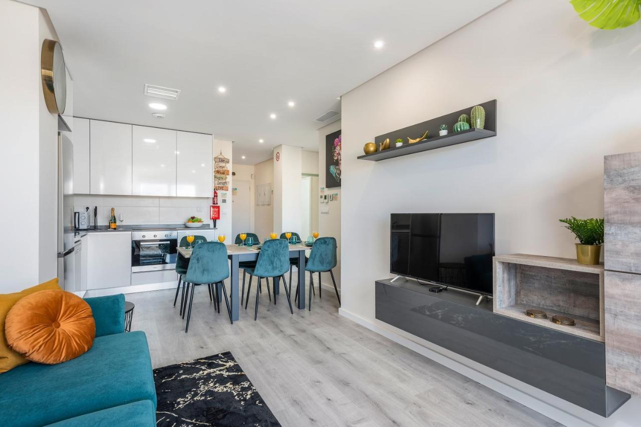 La Zenia Cocoon - Luxury Penthouse With Jacuzzi, 2 Pools, Indoor Heated Pool, Sauna, Gym, Playstation Apartment Dehesa de Campoamor  Bagian luar foto