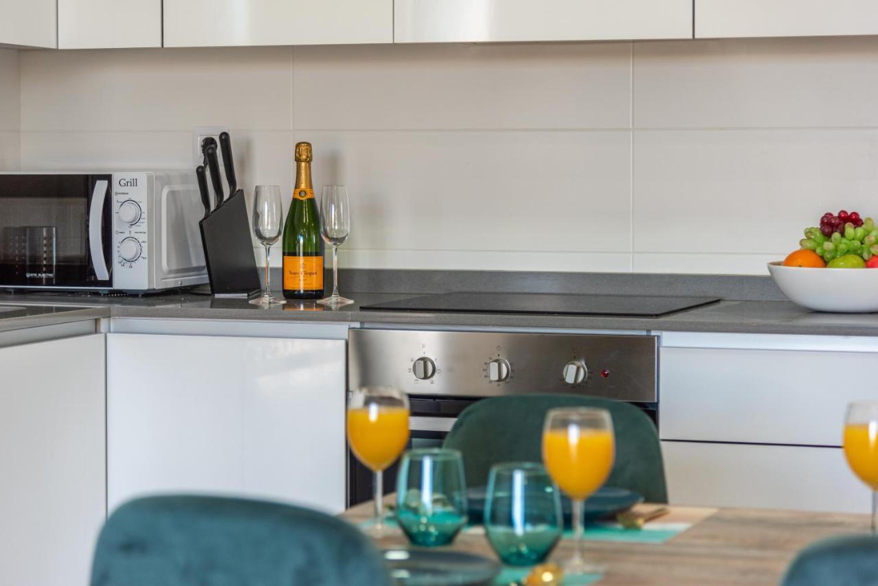 La Zenia Cocoon - Luxury Penthouse With Jacuzzi, 2 Pools, Indoor Heated Pool, Sauna, Gym, Playstation Apartment Dehesa de Campoamor  Bagian luar foto