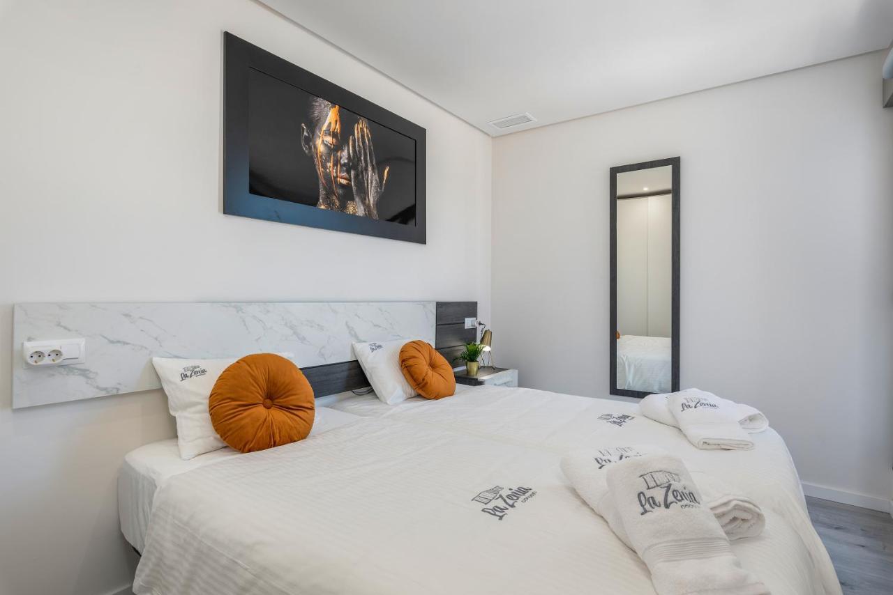 La Zenia Cocoon - Luxury Penthouse With Jacuzzi, 2 Pools, Indoor Heated Pool, Sauna, Gym, Playstation Apartment Dehesa de Campoamor  Bagian luar foto